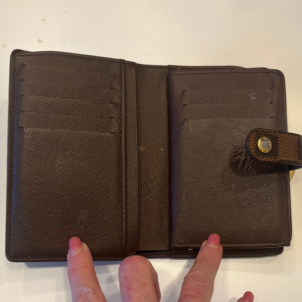 Louis Vuitton Brown Checkered Wallet - Picture 5 of 6